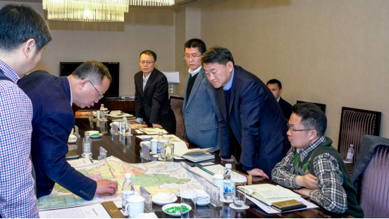 ¼¯Íŵ³Î¯Êé¼Ç¡¢¶Ê³¤Èζ¡»á¼û¶ë±ß ÏØÎ¯Êé¼ÇÌ·ÑæÒ»ÐÐ